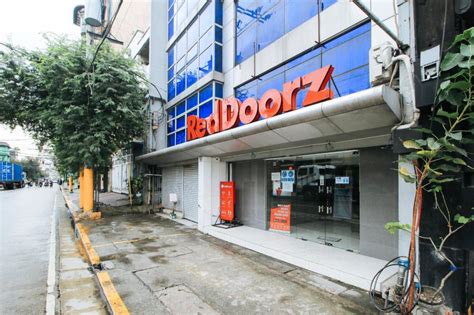 RedDoorz Plus @ San Marcelino Malate, Manila, .